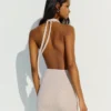 Mini-vestido com laces e lantejoulas