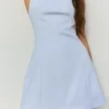 Mini-vestido com laço nas costas