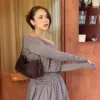 Mini-vestido de manga comprida com faixa – Vestidos e jardineiras