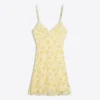 Mini-vestido floral de renda