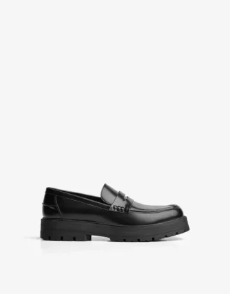 Mocassim com sola grossa – Calçado