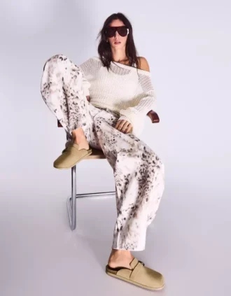 Sabot com detalhe de fivela – Calçados rasos – Mulher