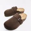 Sabot com detalhe de fivela – Homem
