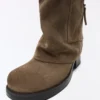 Sabrinas com bolsos nas calças