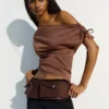 T-shirt assimétrica – Tops e bodies