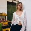 T-shirt com folhos de renda – #Bershkastyle – Mulher