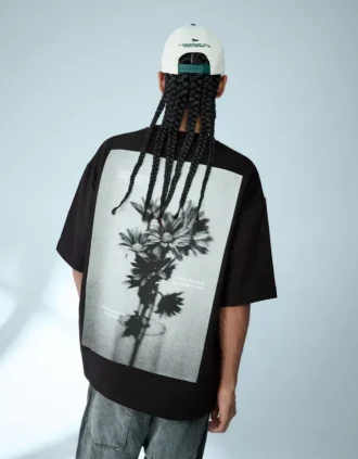 T-shirt de manga curta felpuda com estampado – T-shirts e camisas polo