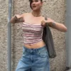 Top bandeau às riscas com fio metálico