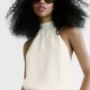 Top com decote halter