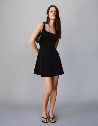 Vestido com saia em forma de campânula