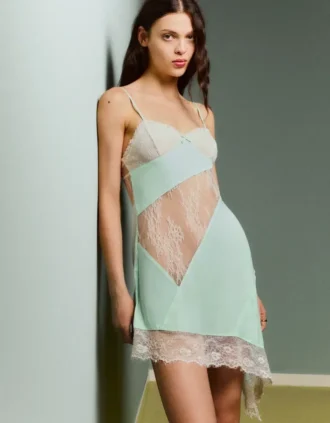 Vestido de renda