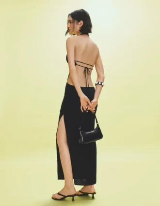 Vestido longo com decote halter