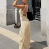 Vestido Midi com Acabamento em Renda