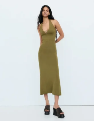 Vestido midi com decote halter