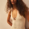 Vestido midi com decote halter