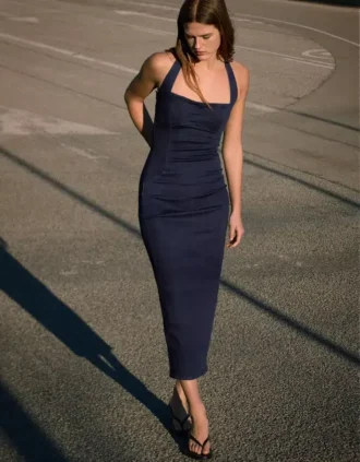 Vestido midi em Denim – Vestidos e jardineiras