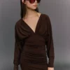 Vestido mini com franzido – Vestidos e jardineiras